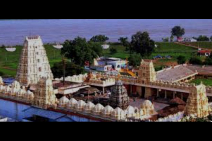 गोदावरी तट और भद्राचलम राम मंदिर 